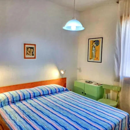 Charming With Garden Holiday home