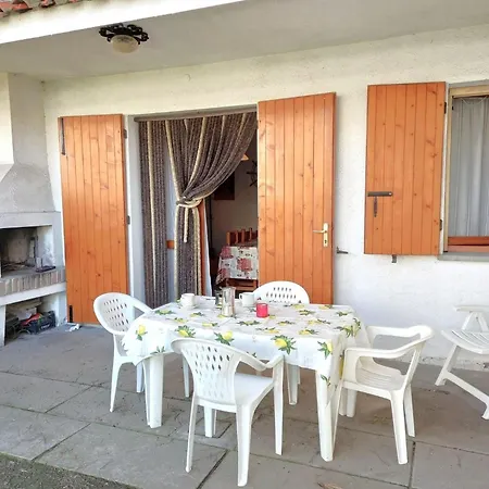 Charming With Garden Holiday home *